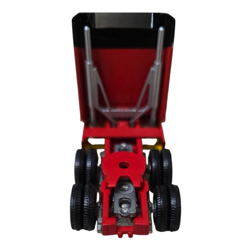 Die cast McDonald's racing team semi - Picture 4 of 11